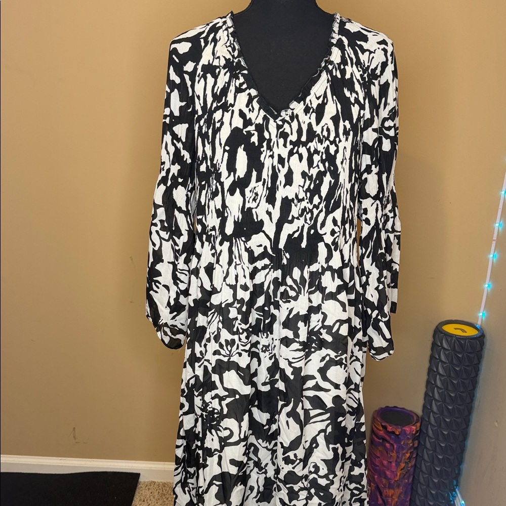Ninety Monochrome Long Sleeve Dress